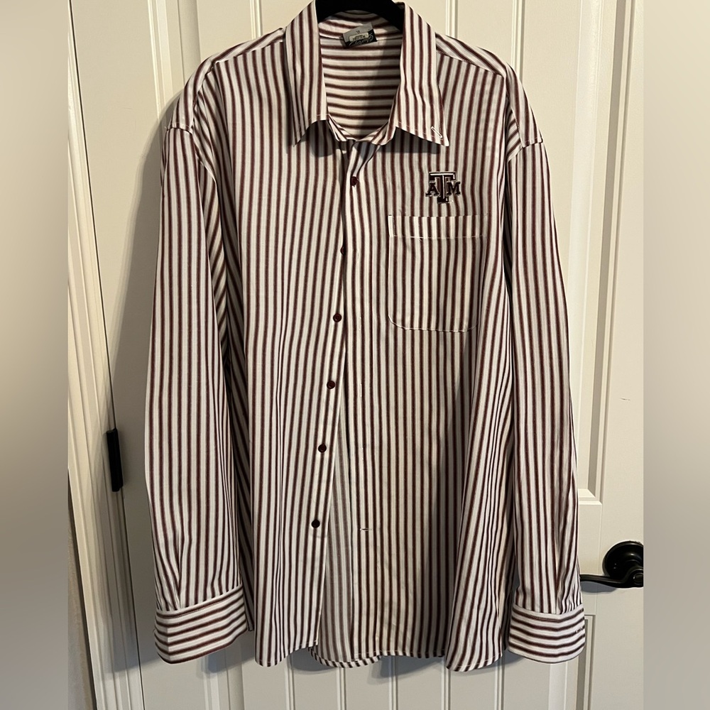Collegiate Outfitters Men's Long Sleeve Red Striped Texas A&M Shirt. Size XL
